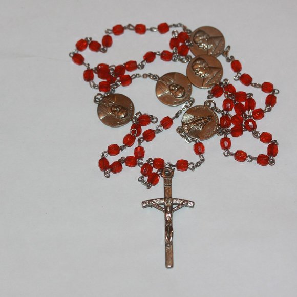 Rosary Red Bead 5 Pope Medallions - Picture 1 of 3